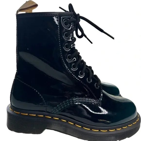 Dr. Martens  Vegan 1460 Gloss Lace Up Boots. Sz: 5