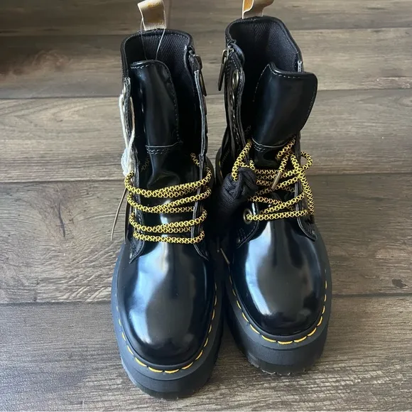 Dr Martens Vegan Jadon Max Combat Platform Boots Black Size 6 NEW