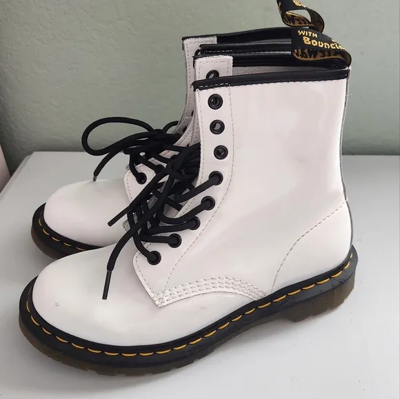 Dr Martens White Lace-Up Boots Women's Size 7