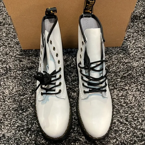 Dr. Martens White Lace Up Combat Boots Size 8 Mens Size 9 womens new in box