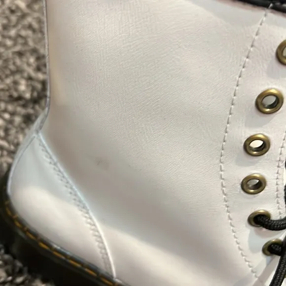 Dr. Martens White Lace Up Combat Boots Size 8 Mens Size 9 womens new in box