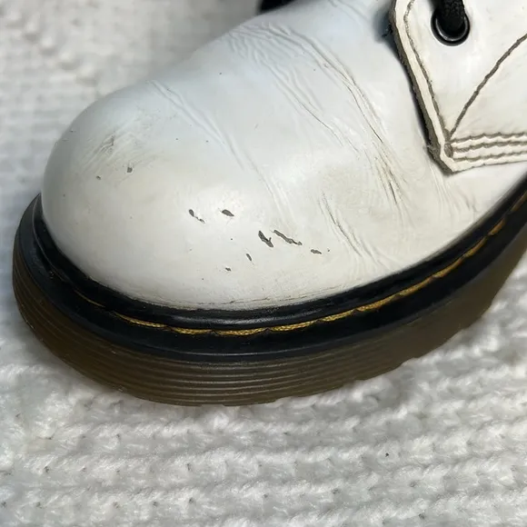 Dr. Martens White leather lace up boots kids size 2