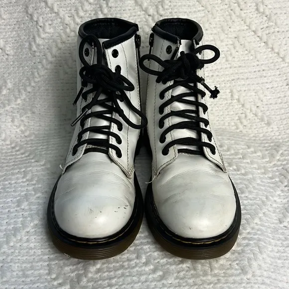 Dr. Martens White leather lace up boots kids size 2