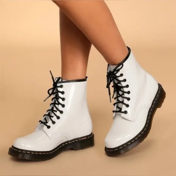 DR MARTENS White Leather Zavala Lace Up Combat Ankle Boots Size 9W/8M
