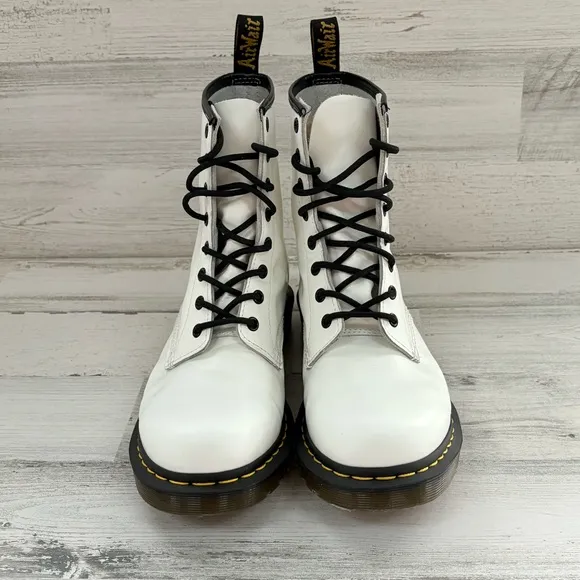 Dr. Martens Women’s 11821 Lace Up Combat Style Boots Size 11 In White