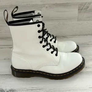 Dr. Martens Women’s 11821 Lace Up Combat Style Boots Size 11 In White