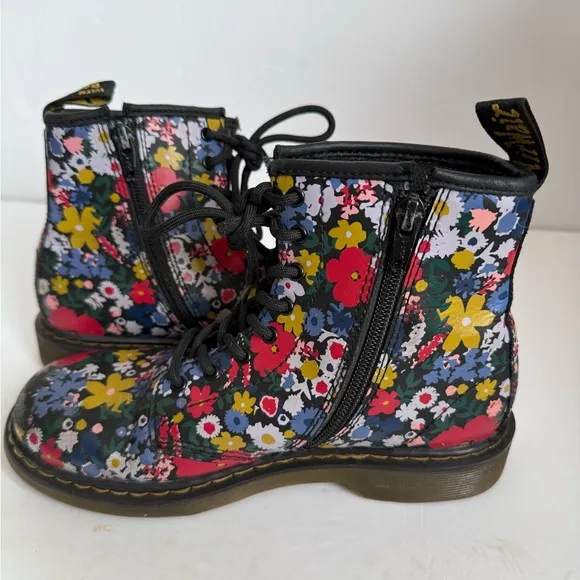 Dr. Martens Women's Floral Combat Boots - Black and Multicolor‎ size 5