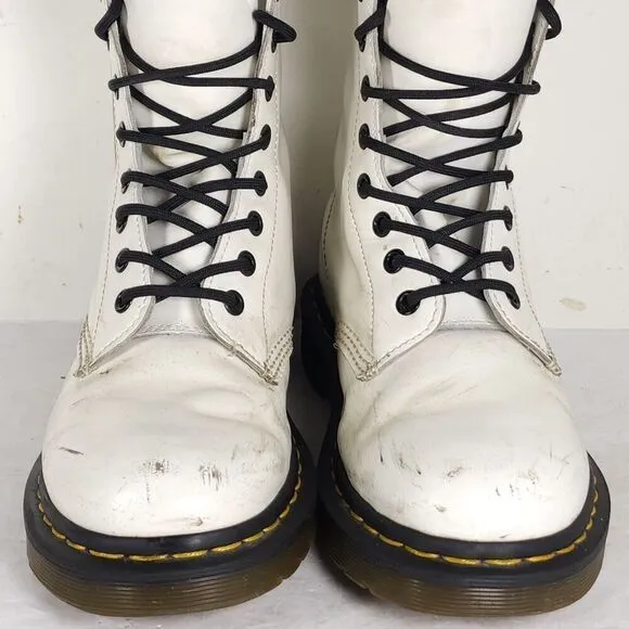 Dr. Martens Women's Pascal US7 White Leather Lace Up Ankle Combat Boots