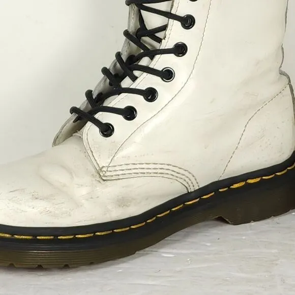 Dr. Martens Women's Pascal US7 White Leather Lace Up Ankle Combat Boots