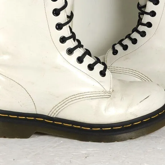 Dr. Martens Women's Pascal US7 White Leather Lace Up Ankle Combat Boots