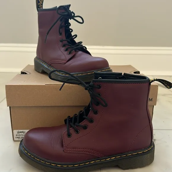 Dr. Martens Women’s  size 5 Lace up boots . Like Brand New
