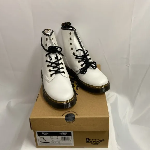 Dr. Martens Zavala Air Wair Leather Combat Boots White Size 8 NEW IN BOX