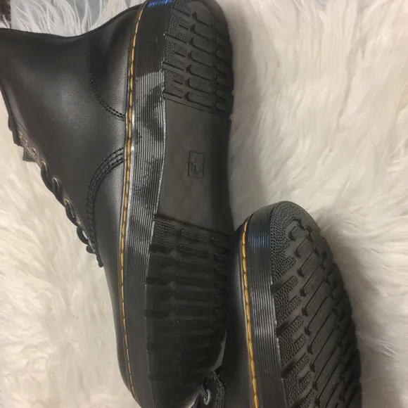 Dr martens zavala black lace up boots unisex T lamper