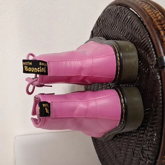 DR. MARTENS ZAVALA COMBAT BOOTS PINK Ladies Size 5
