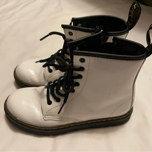 Dr Martens Zavala jr white patent leather combat boots