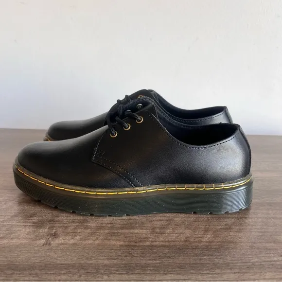 Dr. Martens Zavala Lo Unisex Oxford Size 7 or 8 #242629