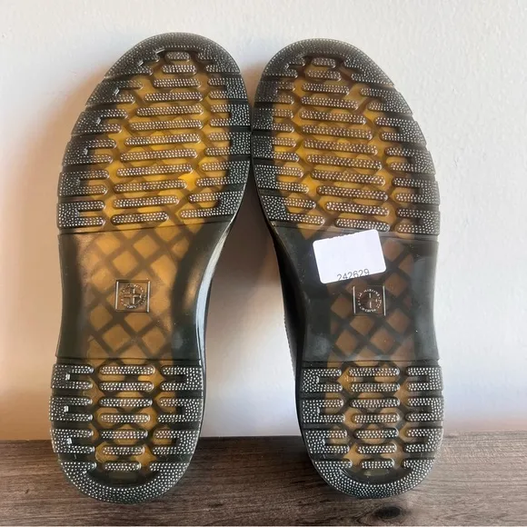 Dr. Martens Zavala Lo Unisex Oxford Size 7 or 8 #242629