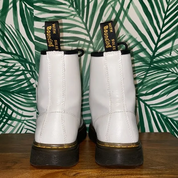 Dr. Martens Zavala White Leather Combat Boots Women’s US 7