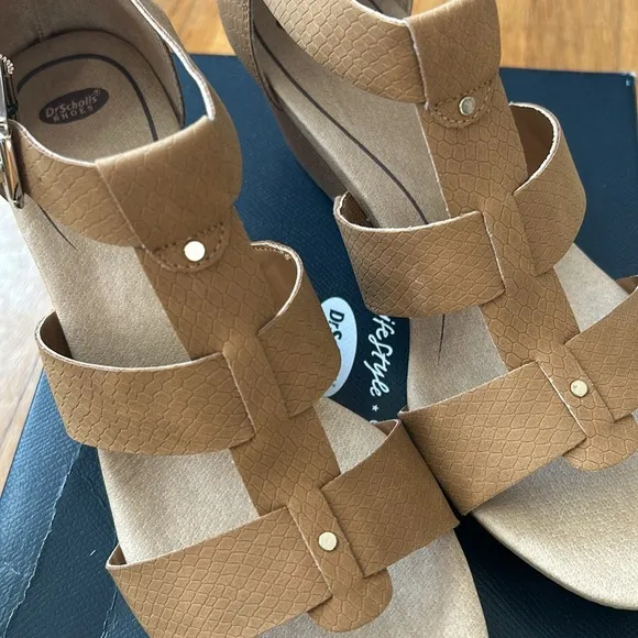 Dr Scholl’s Barton Snakeskin Embossed Wedges brown 9.5 M gladiator buckle strap
