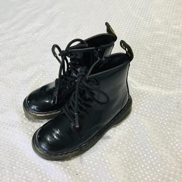 Dr.martens combat boots
