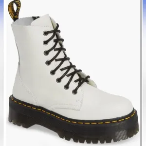 Dr Martens Doc white Jadon platform boot US 6