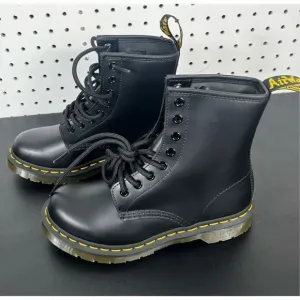 Dr.Martens combat boots