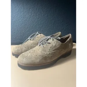Earthies Santana Taupe  Oxford Shoes Womens US 10B Wingtip Lace Up Flats  Boho