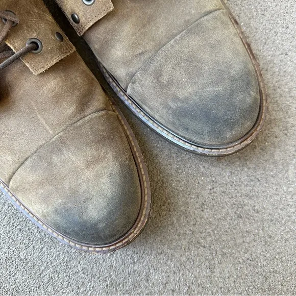 ECCO Kenton Chukka Lace Up Factory Distressed Boots in Brown Leather Sz. 9