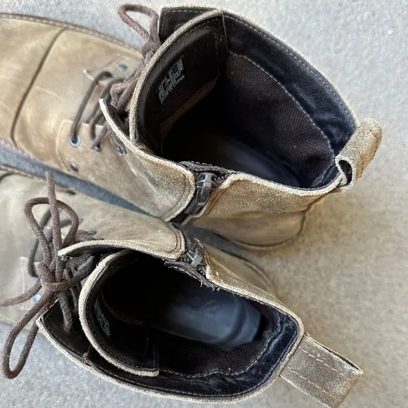 ECCO Kenton Chukka Lace Up Factory Distressed Boots in Brown Leather Sz. 9