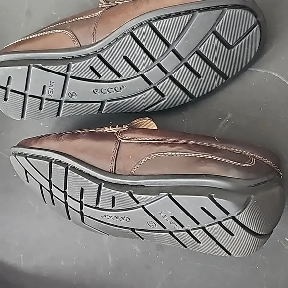 ECCO MEN'S CLASSIC 2.0 MOC, Size 39 Euro