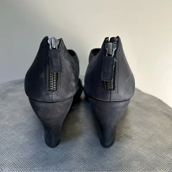 Eileen Fisher ~Black Cage Open Toe Italian Leather Nubuck Wedges Shoes size 10