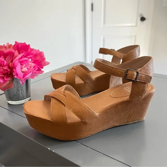 Eileen Fisher Camel Brown Tan Leather Ankle Strap Wedges