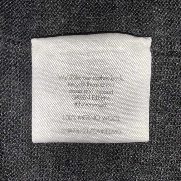 EILEEN FISHER WOMAN Grey merino wool sweater angled seams asymmetrical hem M EUC