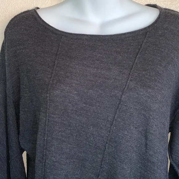 EILEEN FISHER WOMAN Grey merino wool sweater angled seams asymmetrical hem M EUC