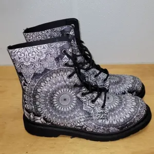Electrothreads Mandala Combat Boots Black White 10.5 M