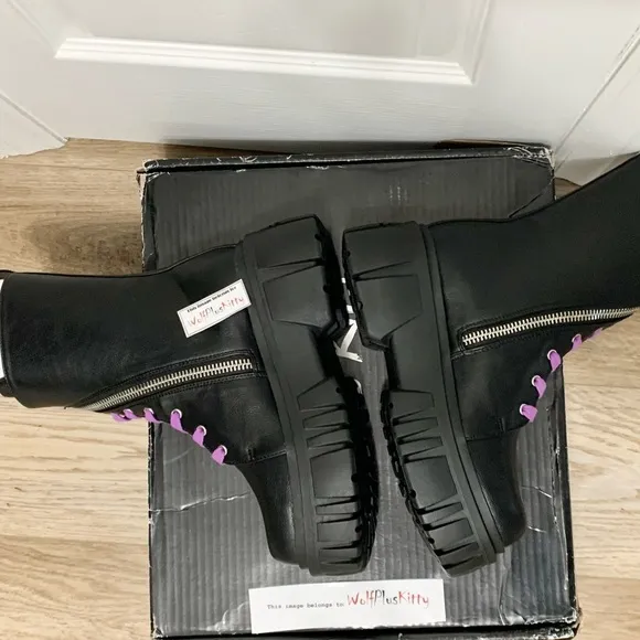 Emily the Strange Get Lost Combat Boots 8M - NEW