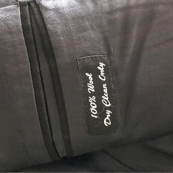 Emuo Bruzzi Tuxedo Coat