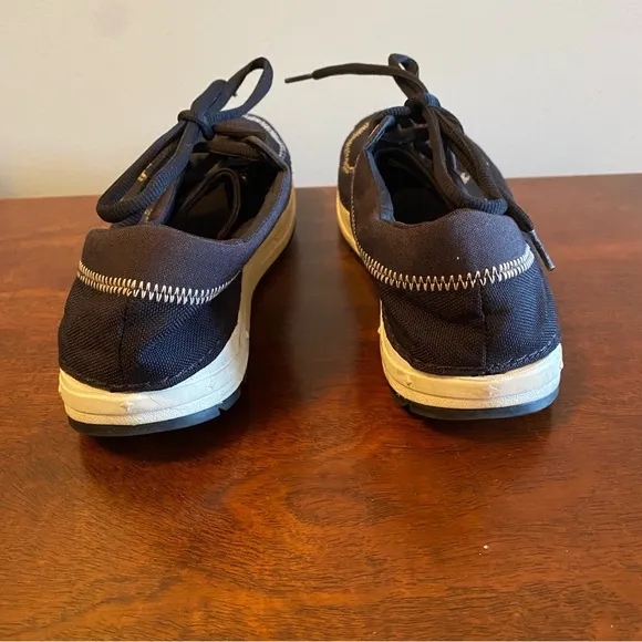 EUC Astral Brewer Black Size 10.5