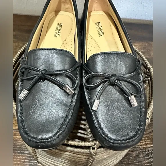 EUC Michael Kors Sutton Leather Moccasin