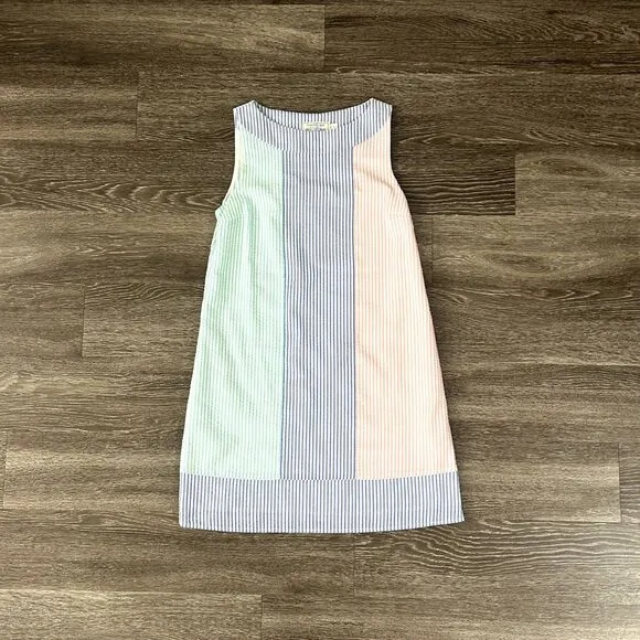 EUC Vineyard Vines x Kentucky Derby Seersucker Shift Dress Size 4 Pastel Stripe