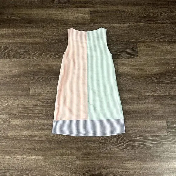 EUC Vineyard Vines x Kentucky Derby Seersucker Shift Dress Size 4 Pastel Stripe