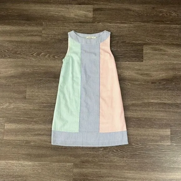 EUC Vineyard Vines x Kentucky Derby Seersucker Shift Dress Size 4 Pastel Stripe