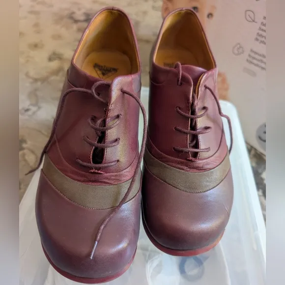 Fluevog Red Oxford Style Leather Shoes