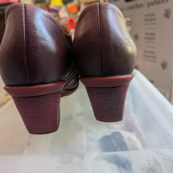 Fluevog Red Oxford Style Leather Shoes