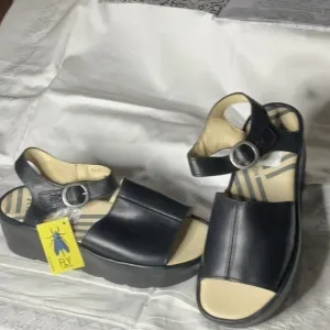 Fly-London Lesther Platform Wedges-‎ Bano