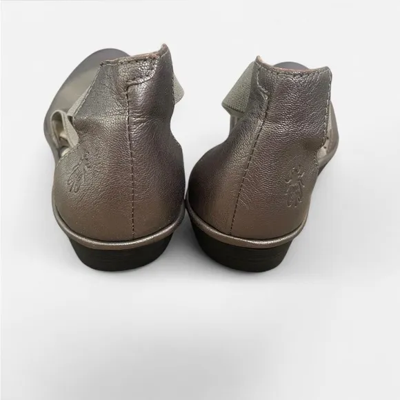 Fly London Paco Wedges in Pewter Idra Leather EU 39 US 8 - 8.5