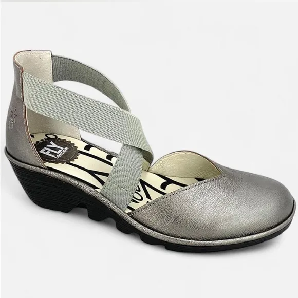 Fly London Paco Wedges in Pewter Idra Leather EU 39 US 8 - 8.5