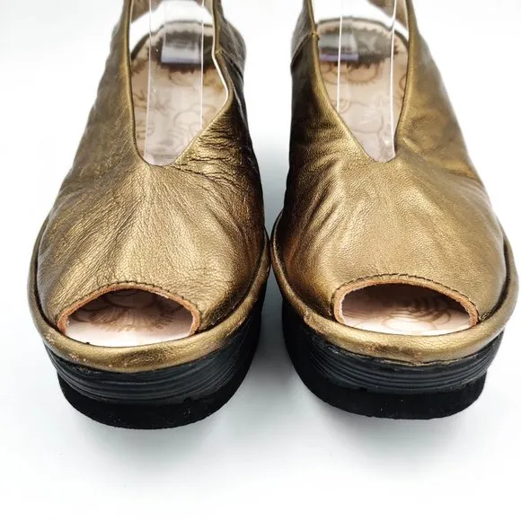 Fly London Yala Peep Toe Wedge Sandals in Gold Bronze Metallic 37 6.5 7