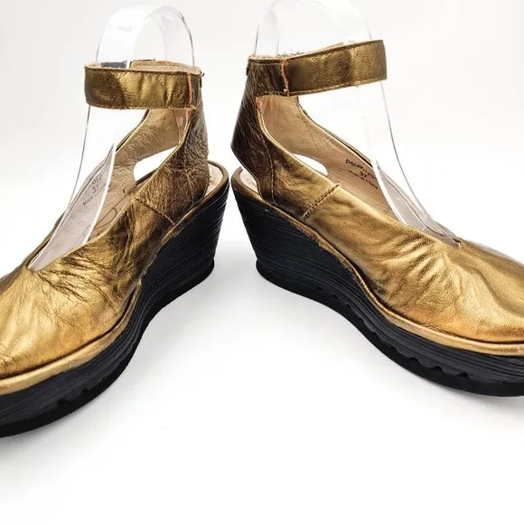 Fly London Yala Peep Toe Wedge Sandals in Gold Bronze Metallic 37 6.5 7