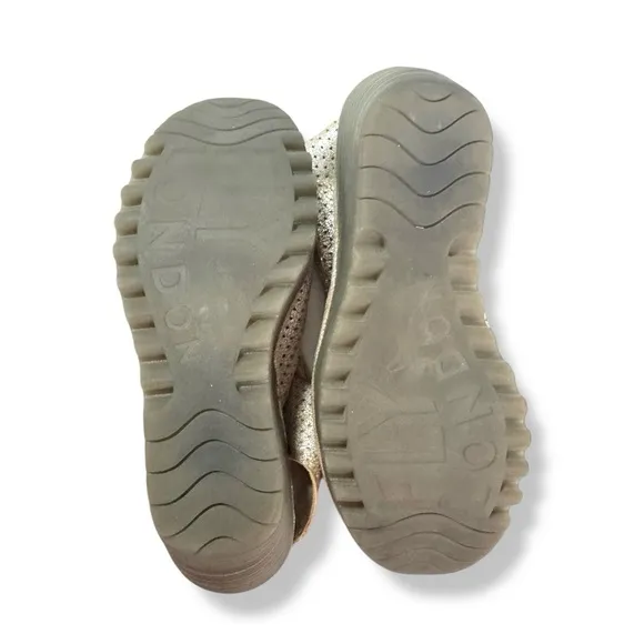 FLY LONDON YALA PERFORATED LEATHER SHOES WEDGES SANDALS SZ 38 / 7.5 - 8